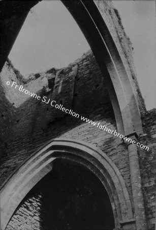 BOYLE ABBEY  POINTED ARCH OF CHANCEL AND CIRCULAR ARCH OF SOUTH TRANCEPT